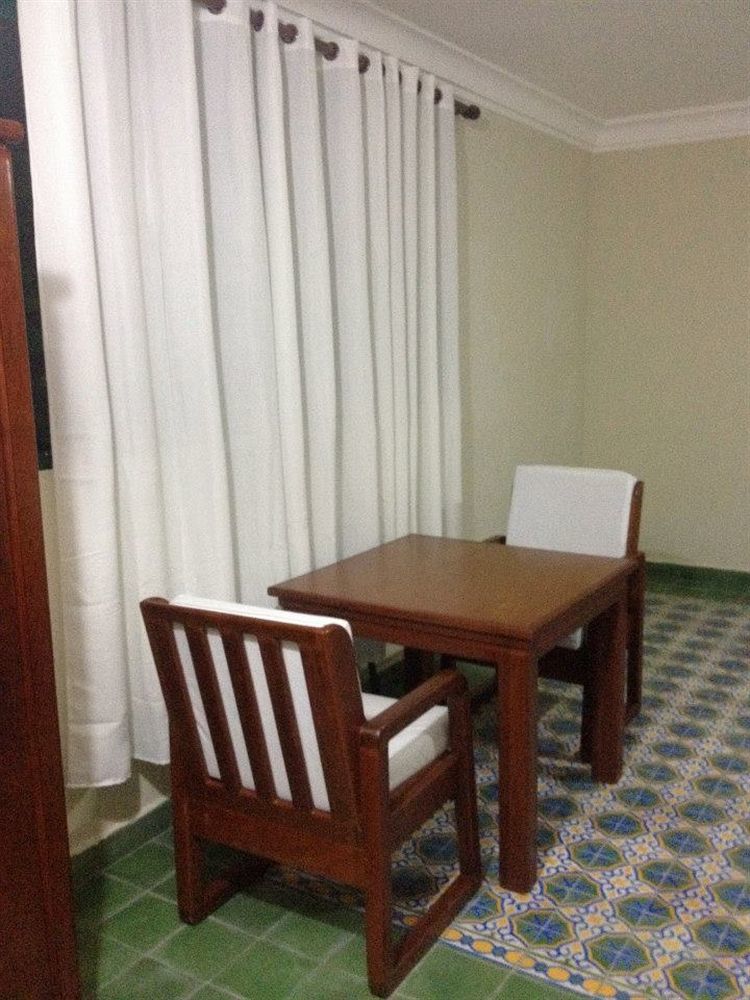 Hotel La Cretonne Les Cayes Extérieur photo