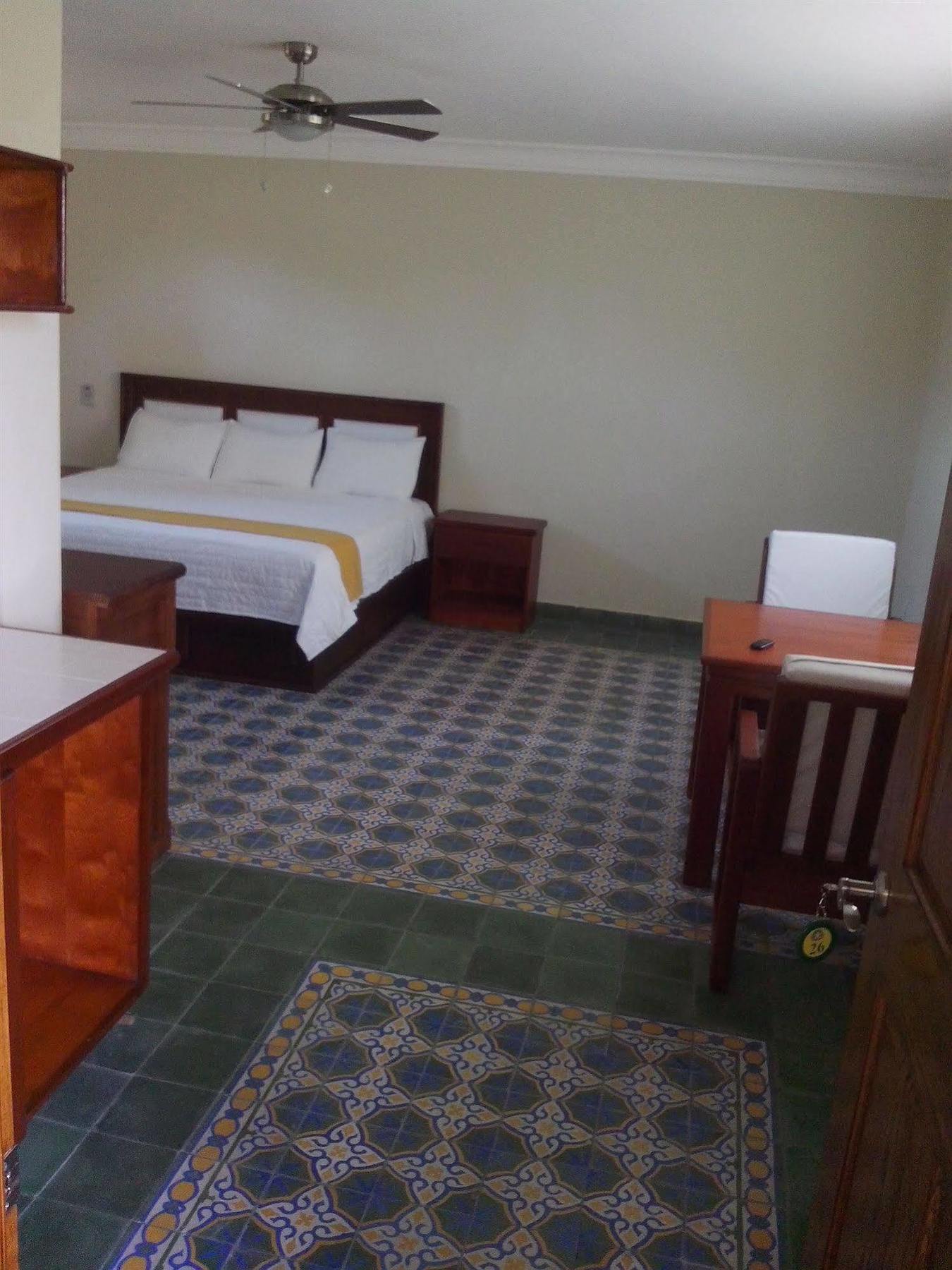 Hotel La Cretonne Les Cayes Extérieur photo